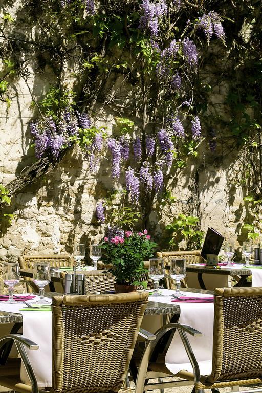 Logis - Hotel Restaurant L'Ecu De France Malesherbes エクステリア 写真